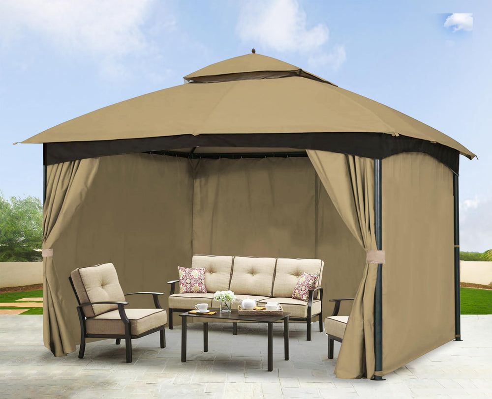 SCOCANOPY estilo de vida en jardín con cortinas beige aportando sombra y confort