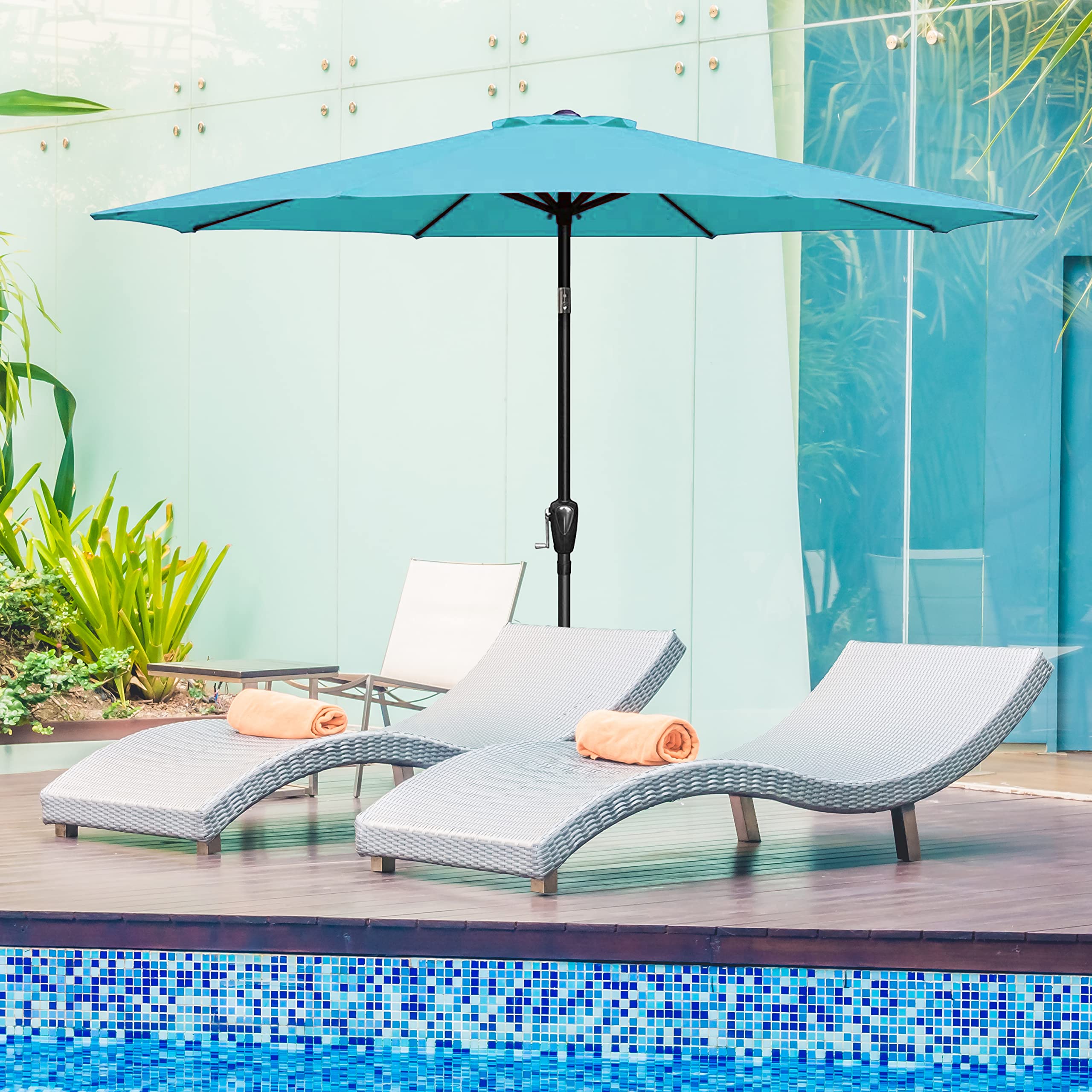 Simple Deluxe ambiente de jardín con cúpula turquesa mejorando el patio