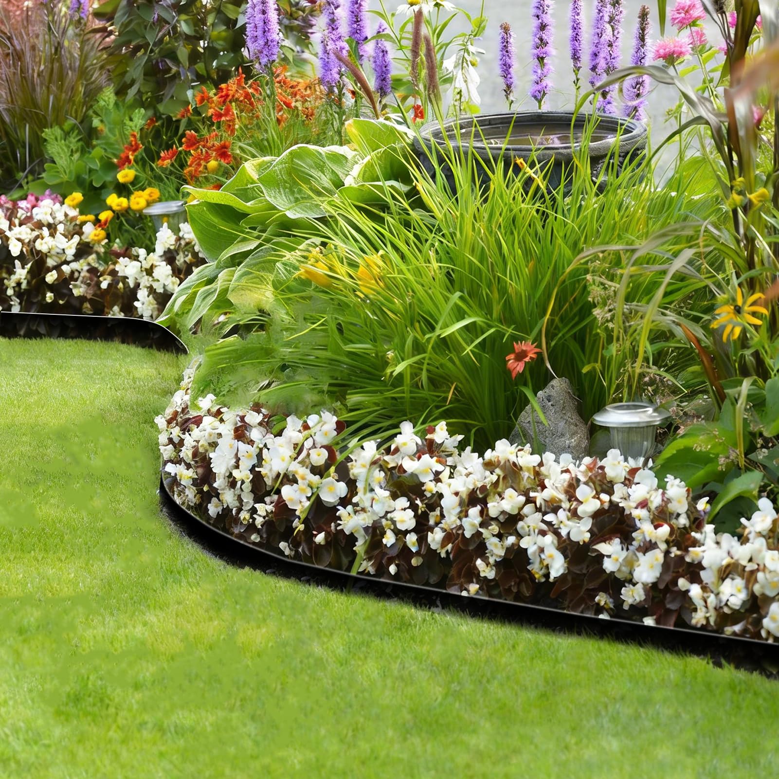 SPECILITE borde en jardín residencial manteniendo macizos ordenados