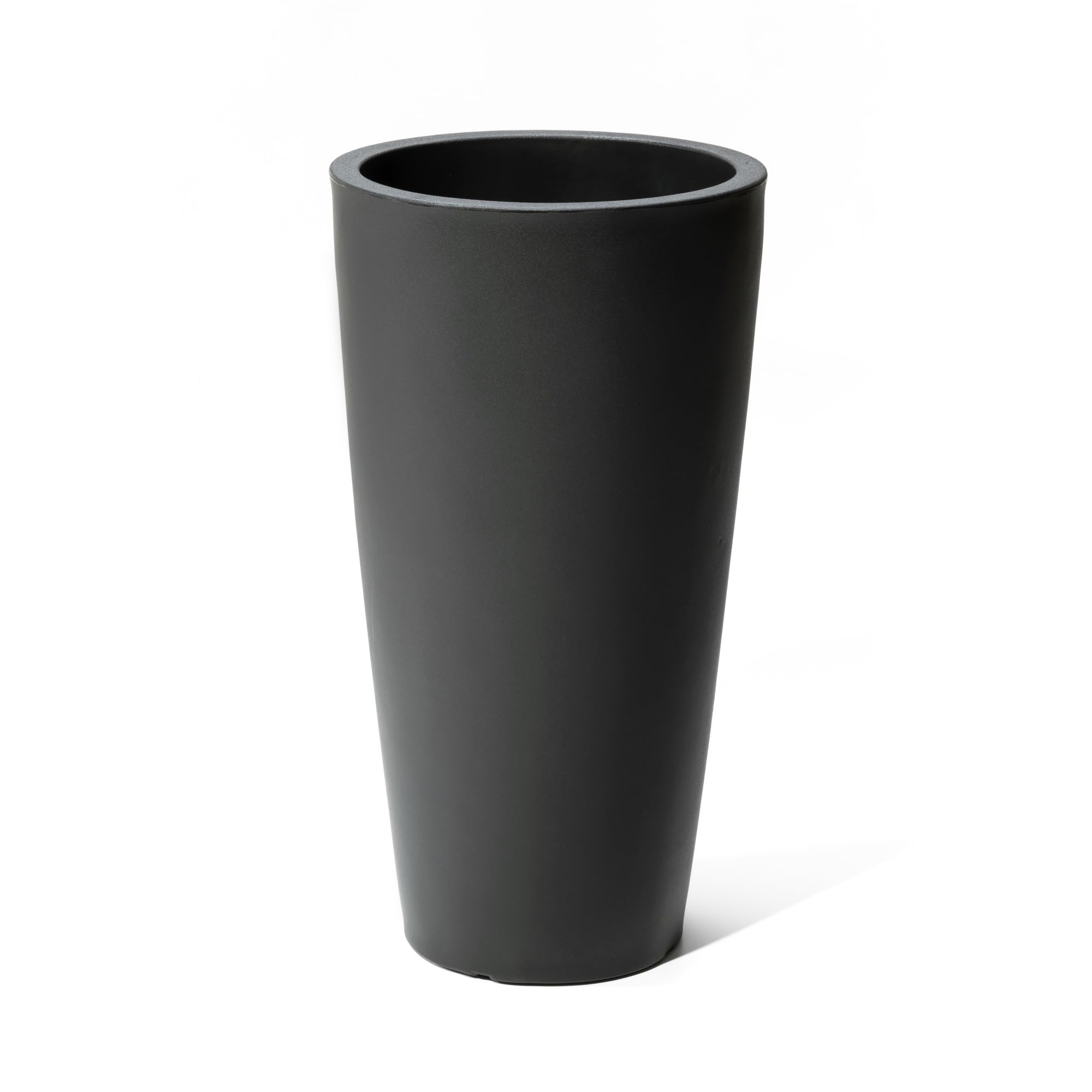 Step2 maceta Tremont frente en onyx black muestra diseño alto y elegante