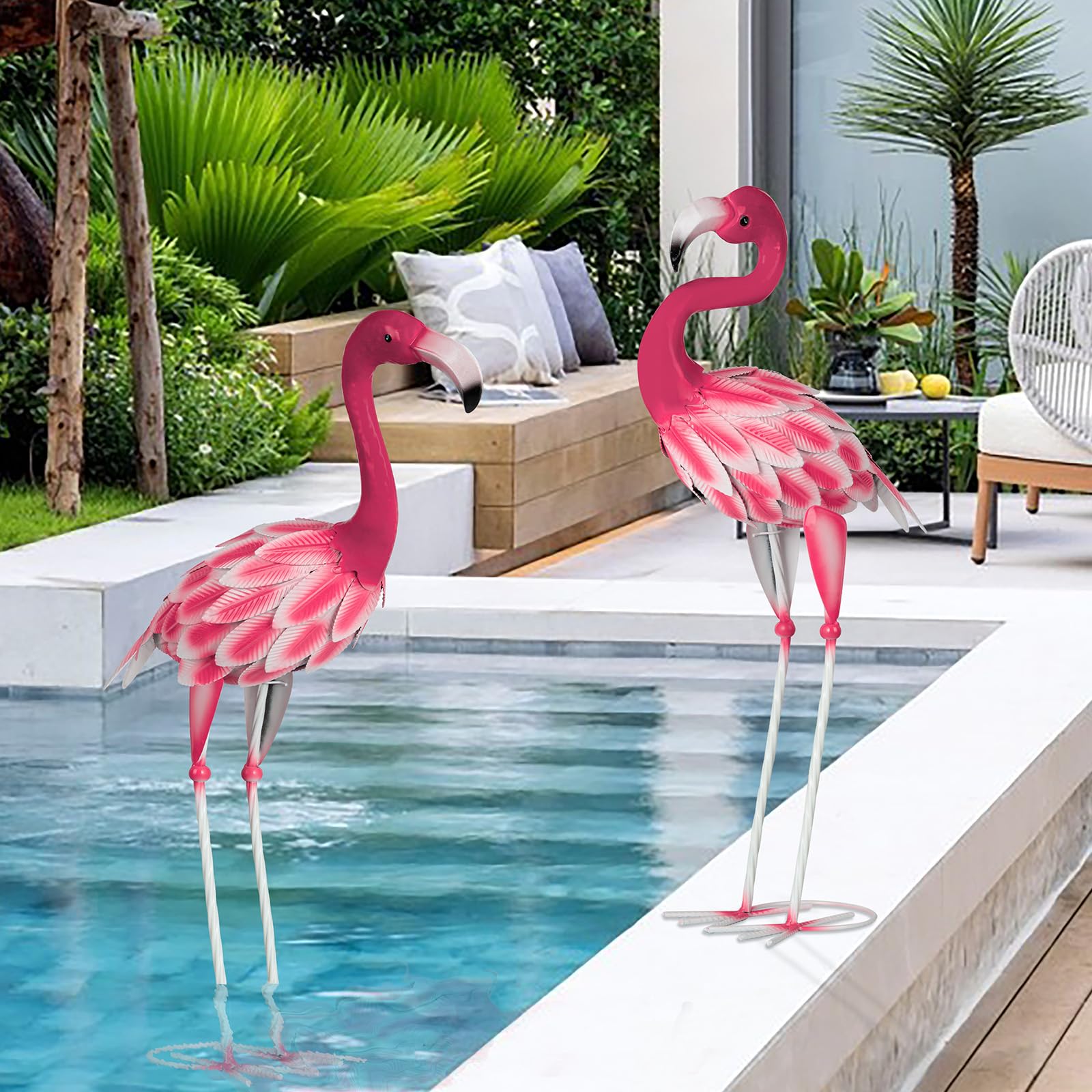 SUNREEK par de flamencos en patio creando punto focal decorativo