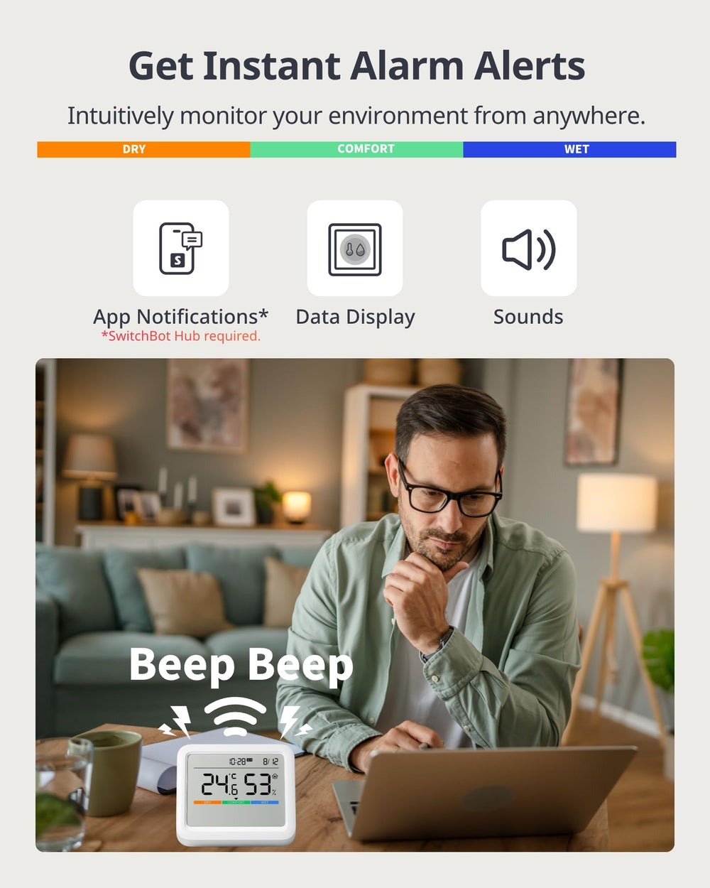 SwitchBot Meter Pro comparación de tamaño con un objeto cotidiano para escala