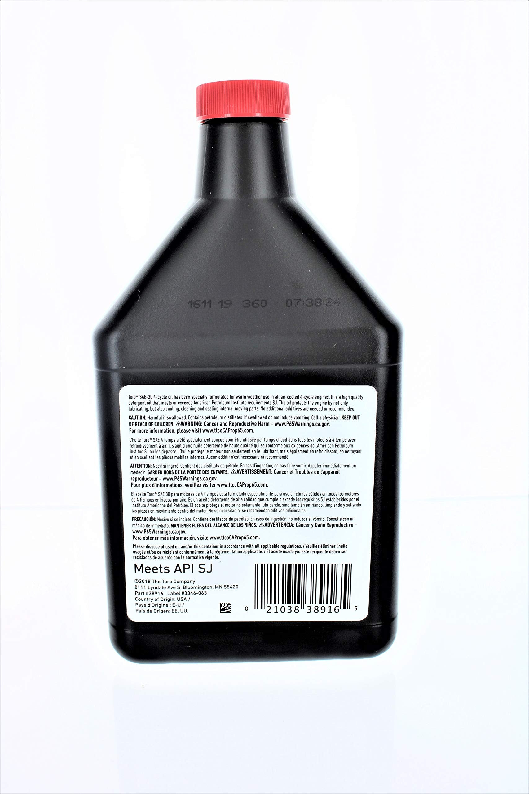 Toro aplicando aceite en cortacésped para mantenimiento rápido