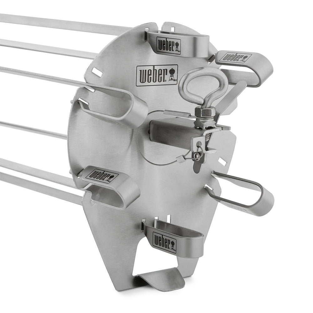 Weber brochetas junto a regla mostrando la longitud de 16 pulgadas