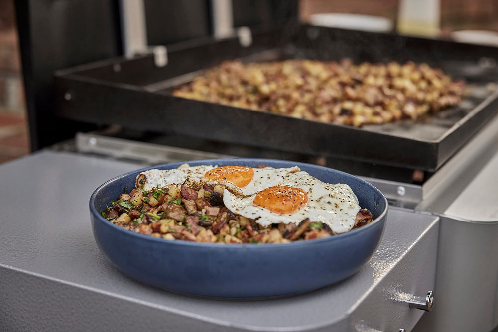 Weber kit tamaño comparativo en cocina, almacenamiento compacto y práctico