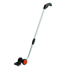 WORX palo telescópico con ruedas frontal mostrando corte uniforme y manejo cómodo
