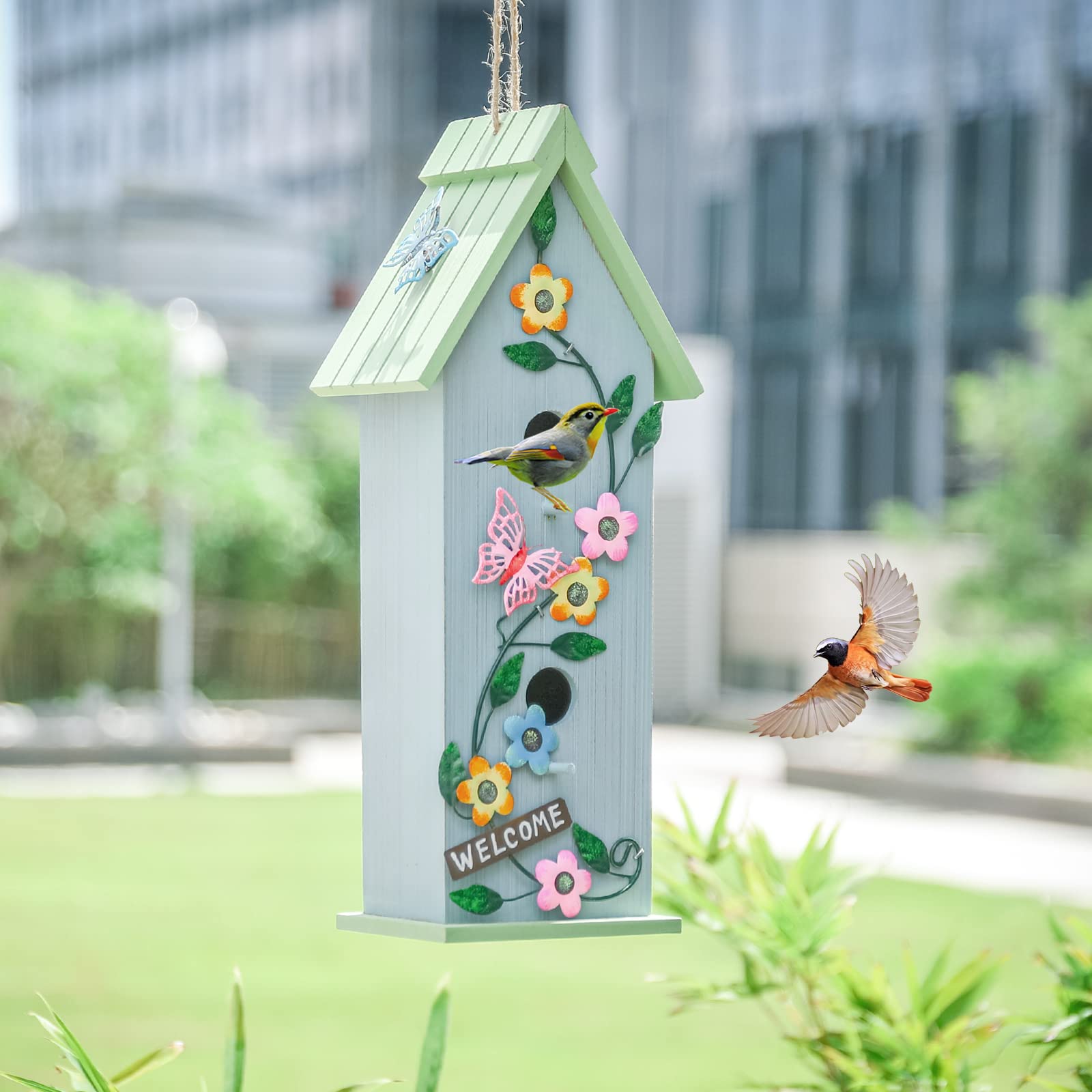 Yinns casita integrada en ambiente de jardín decorativo